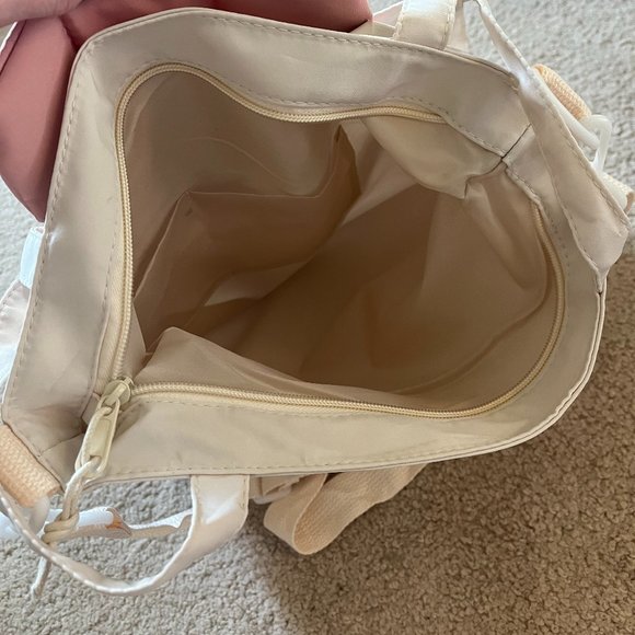 Cottage Core Tulip Tote Bag, Quilted, Full Zip, Pink & Green - Picture 4 of 8